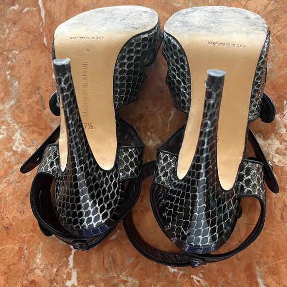 Manolo Blahnik python leather, 4 3/4 high heel shoe - Picture 6 of 7